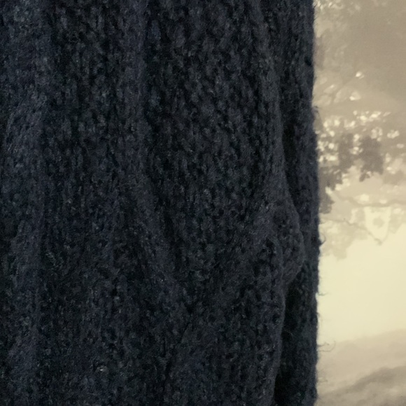 Forever 21 navy blue sweater M - Picture 5 of 9